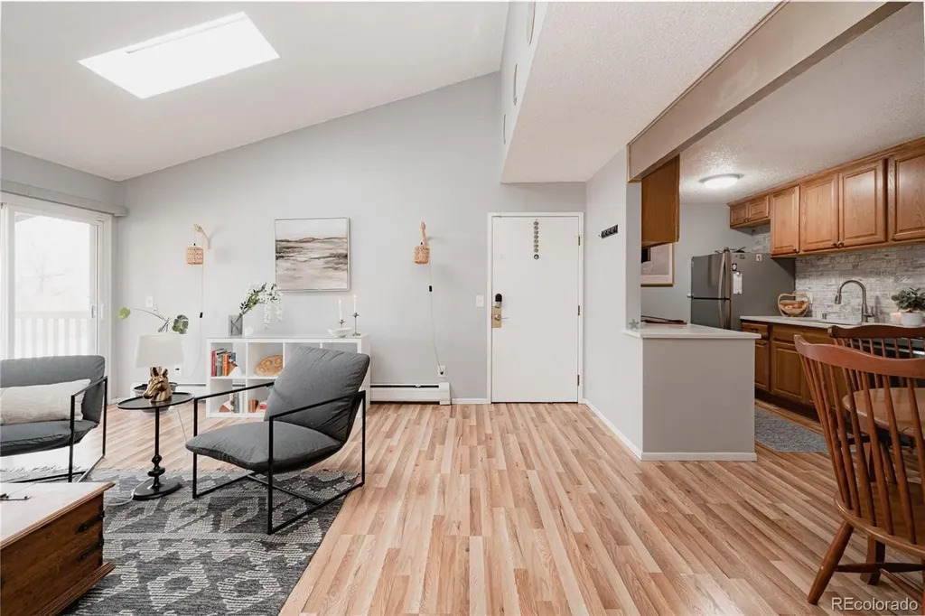 381 S Ames Street Lakewood CO 80226