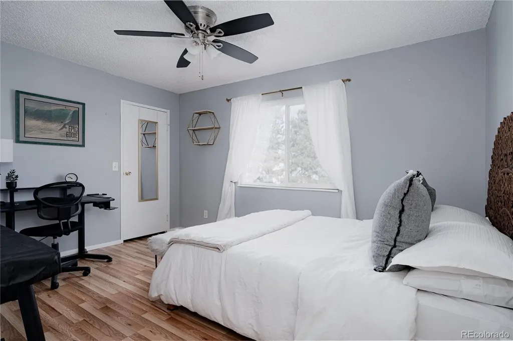 381 S Ames Street Lakewood CO 80226