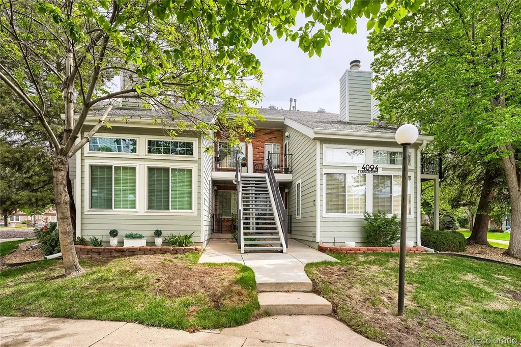 4094 S Carson Street Aurora CO 80014