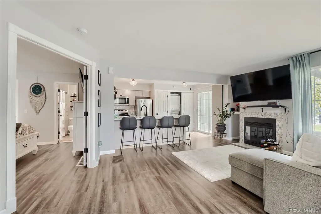 4094 S Carson Street Aurora CO 80014