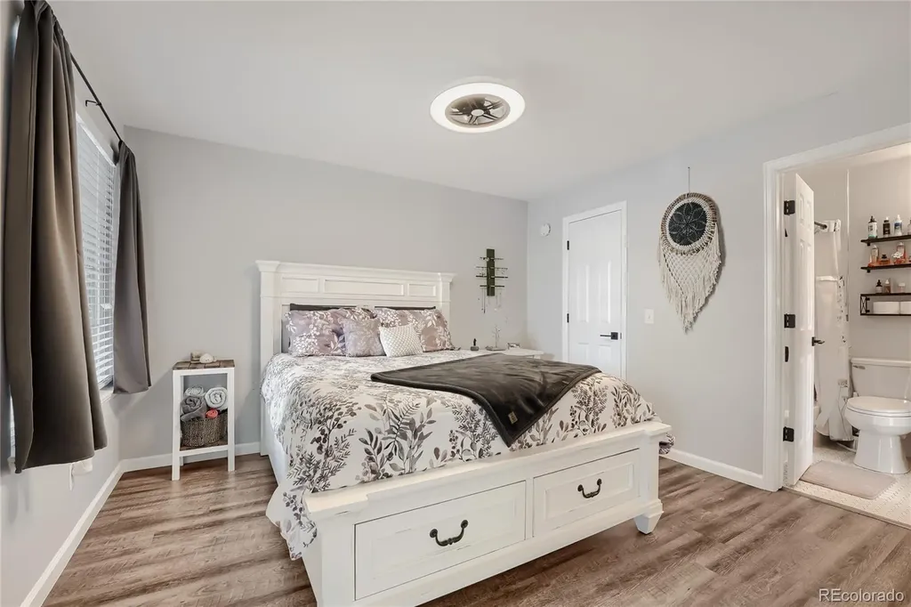 4094 S Carson Street Aurora CO 80014