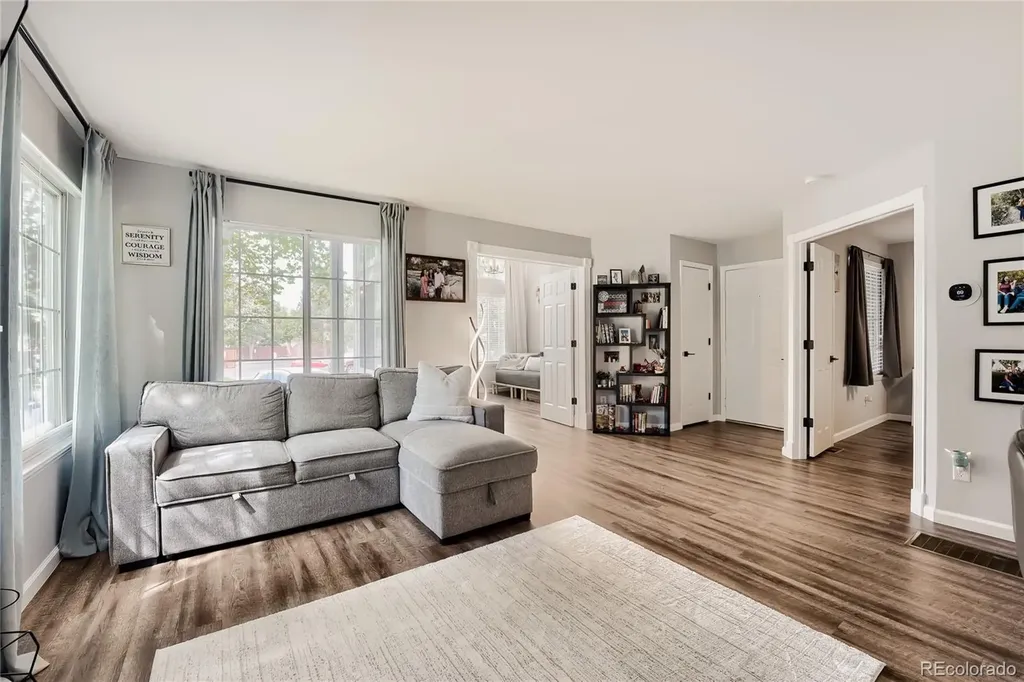 4094 S Carson Street Aurora CO 80014