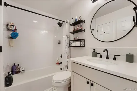 4094 S Carson Street Aurora CO 80014
