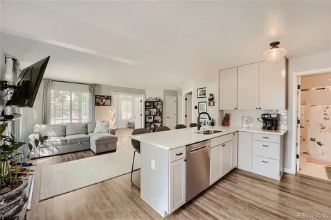 4094 S Carson Street Aurora CO 80014