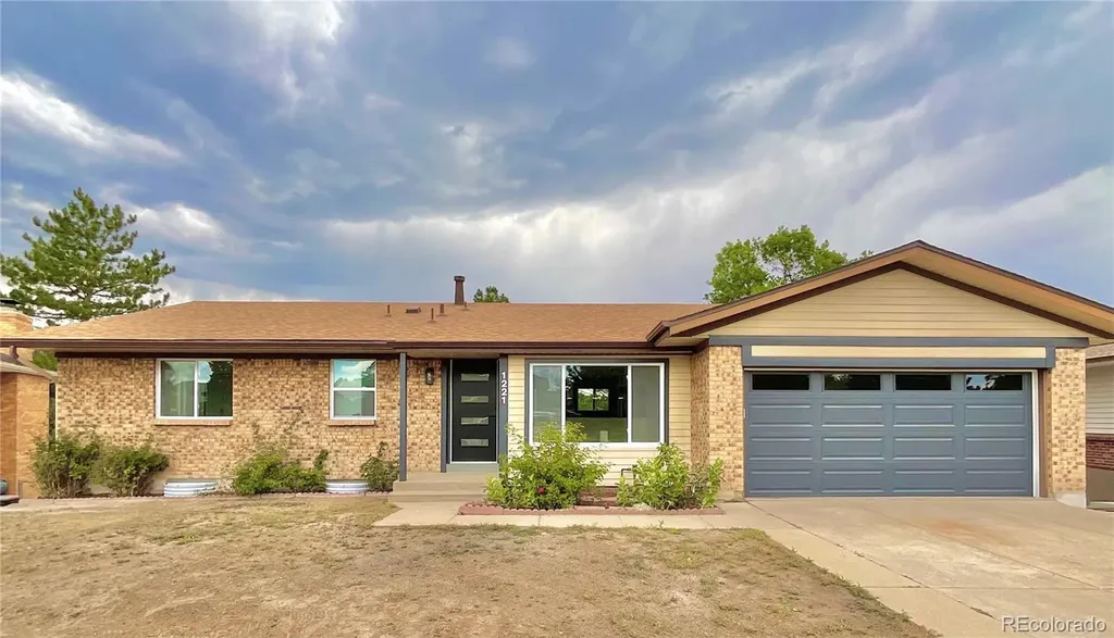 1221 S Ward Court Denver CO 80228