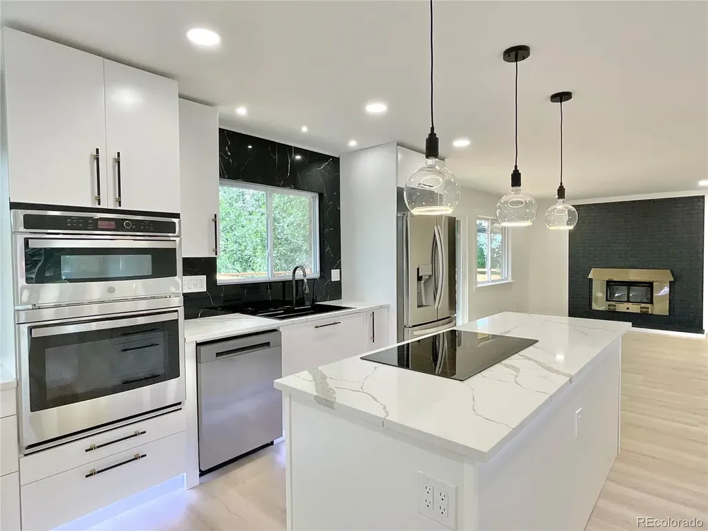 1221 S Ward Court Denver CO 80228