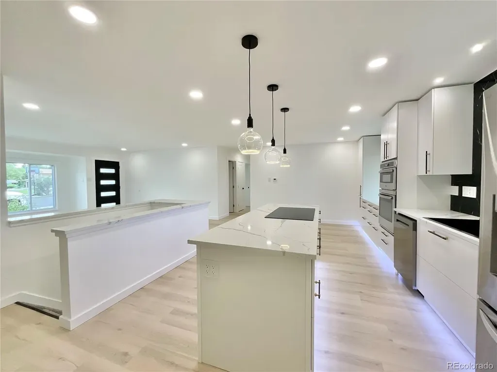 1221 S Ward Court Denver CO 80228