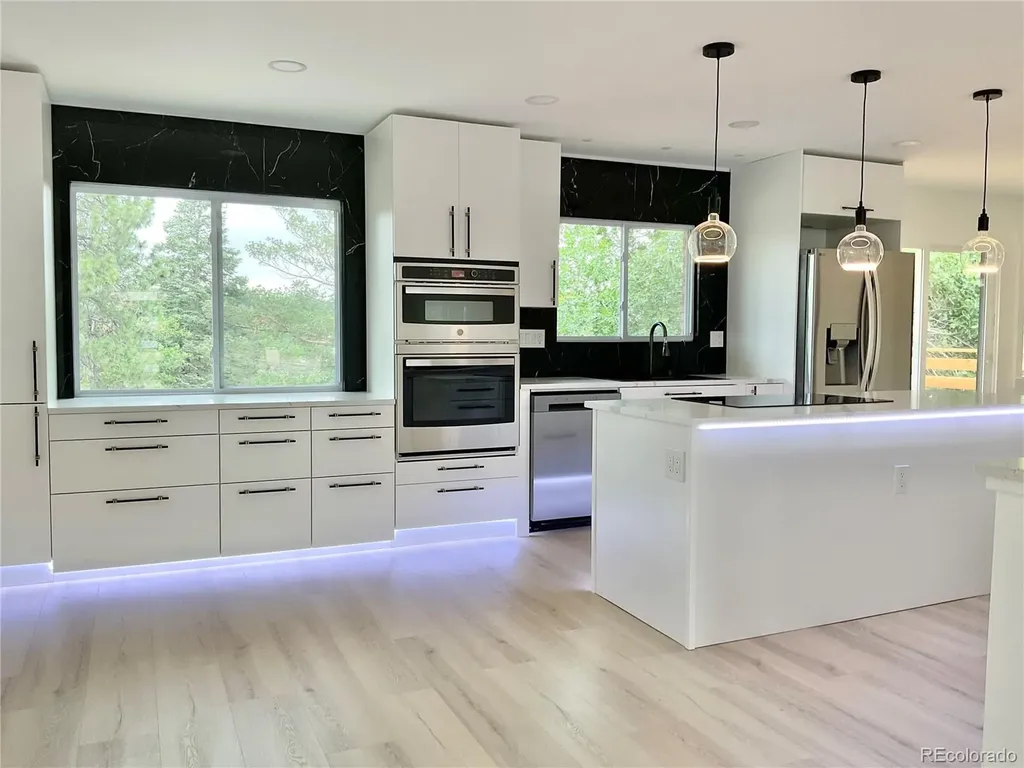 1221 S Ward Court Denver CO 80228