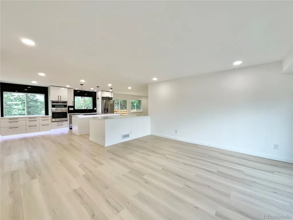 1221 S Ward Court Denver CO 80228