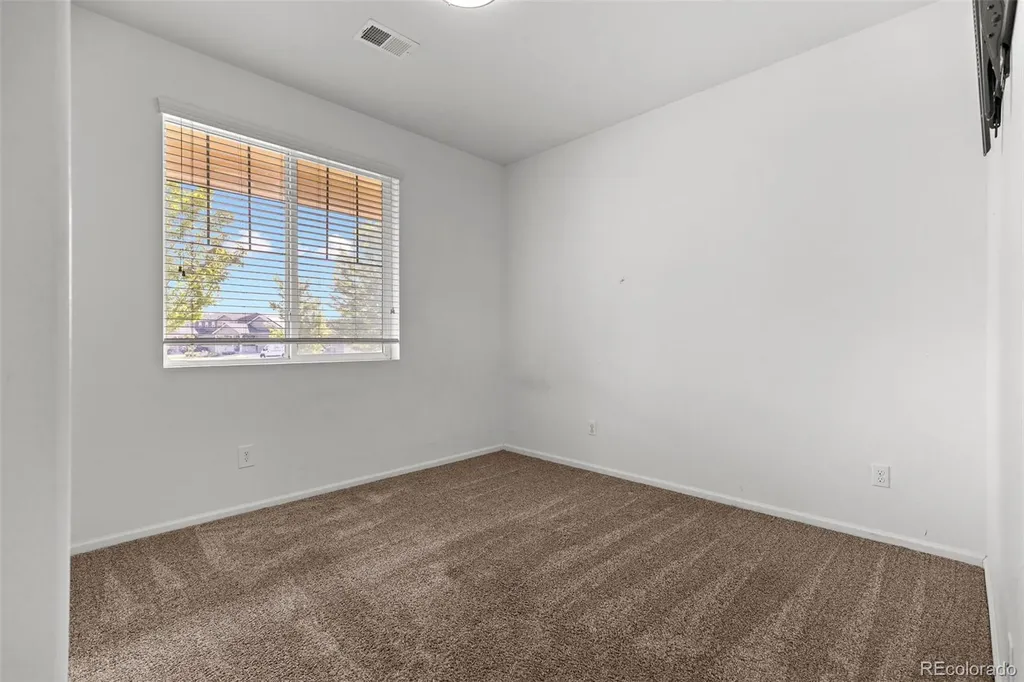 10421 Yosemite Street Commerce City CO 80640