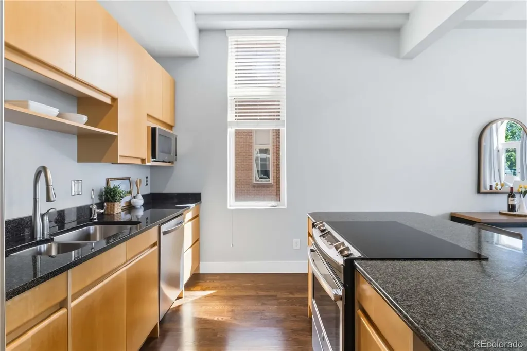 220 Roslyn Street Denver CO 80230