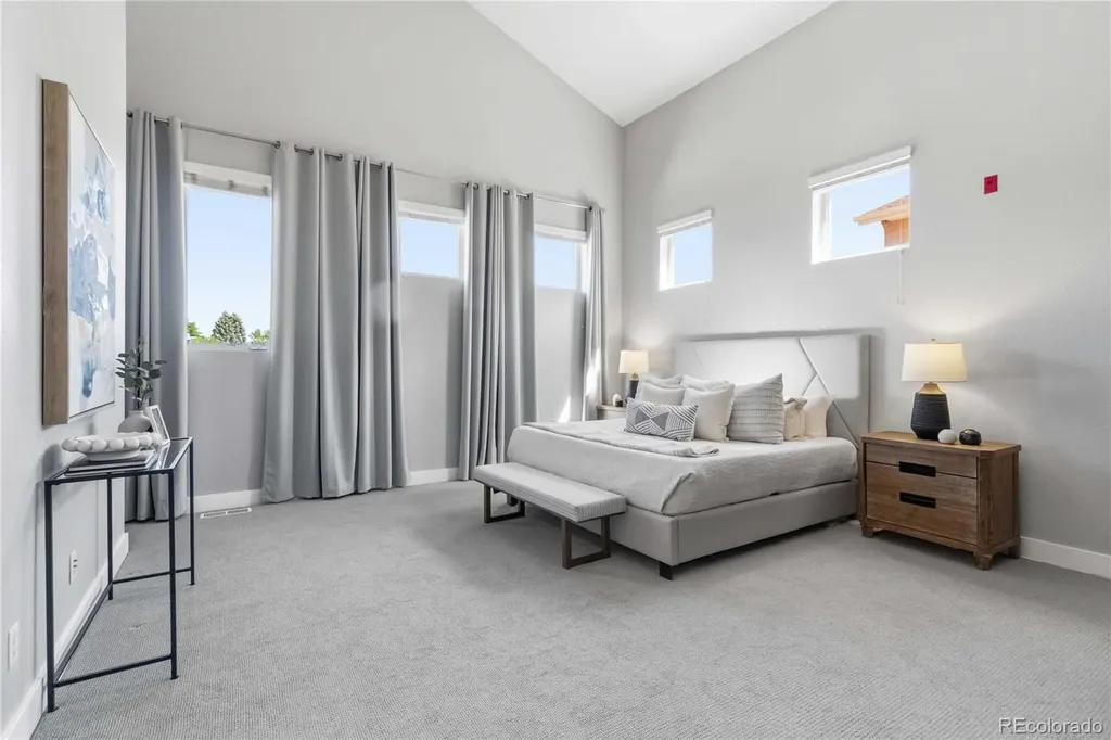 220 Roslyn Street Denver CO 80230