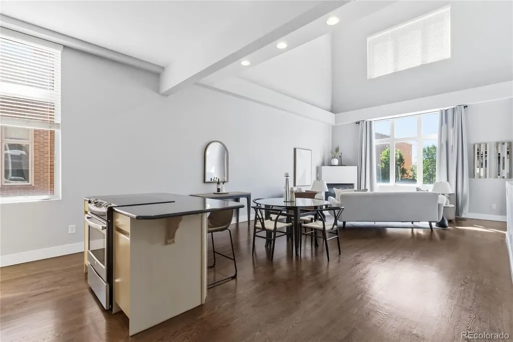 220 Roslyn Street Denver CO 80230