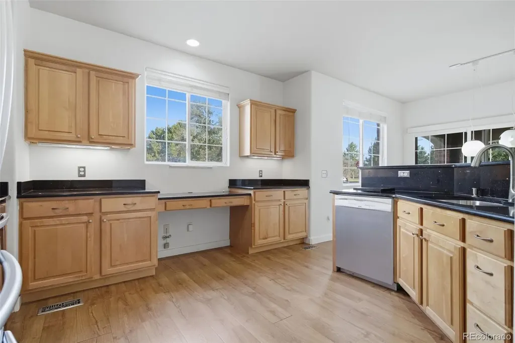 8948 Fox Drive Denver CO 80260