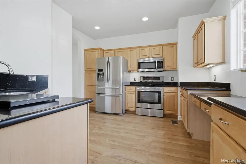 8948 Fox Drive Denver CO 80260