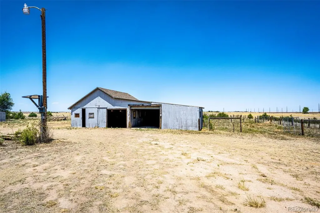 45501 E 38th Avenue Bennett CO 80102