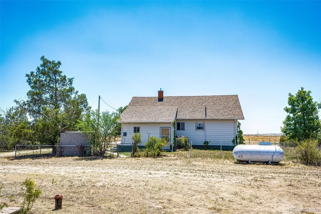 45501 E 38th Avenue Bennett CO 80102