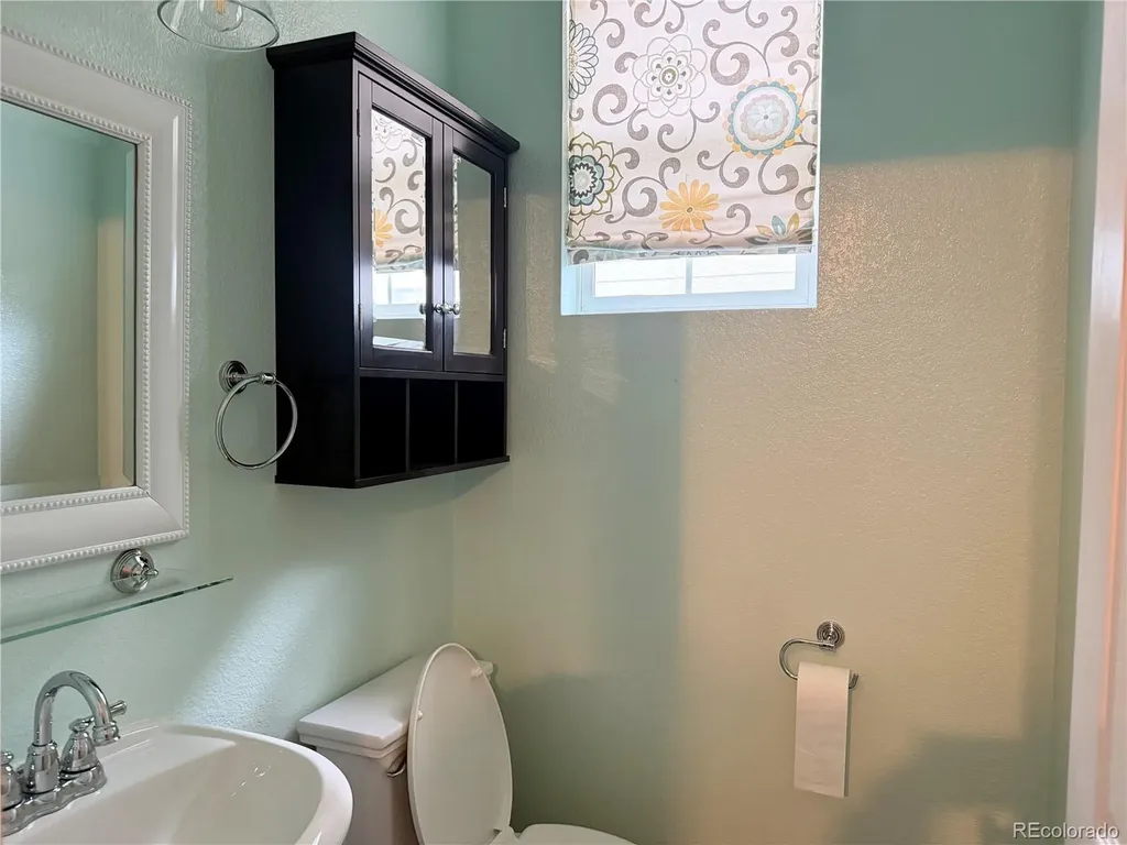 16038 E Geddes Lane Aurora CO 80016