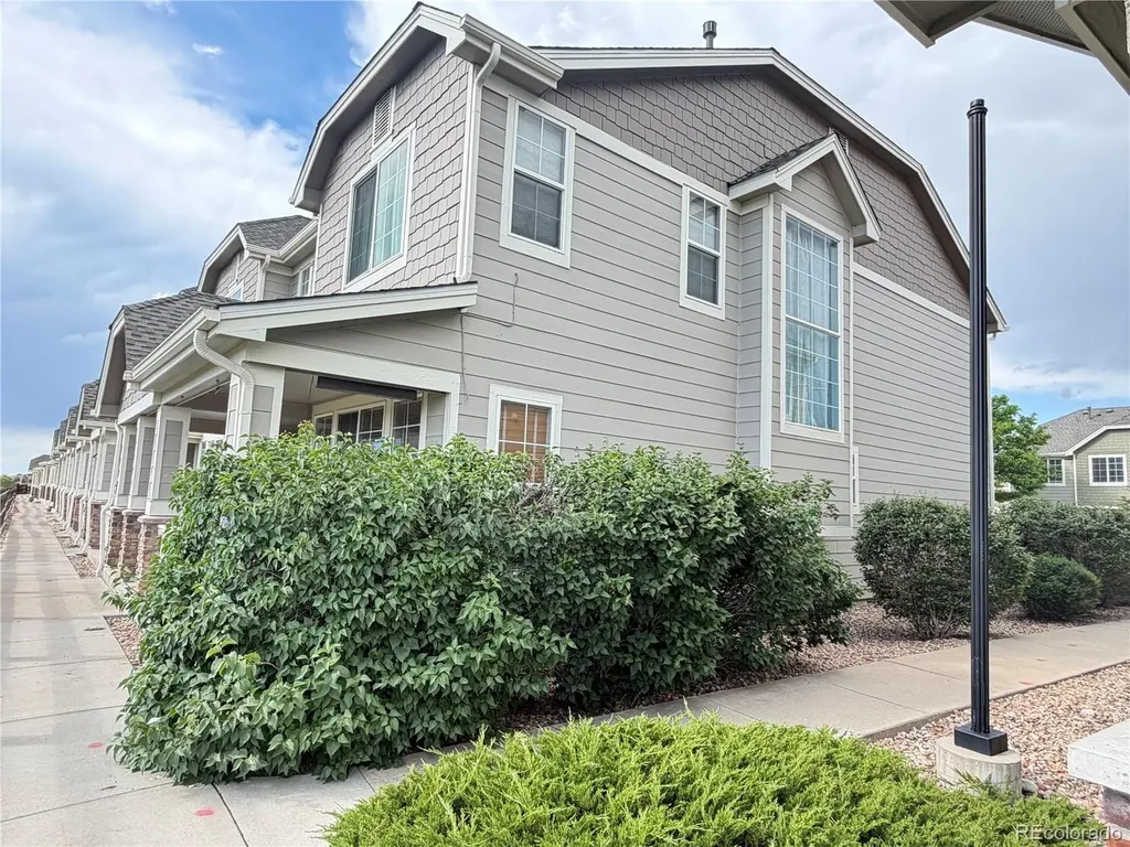 16038 E Geddes Lane Aurora CO 80016