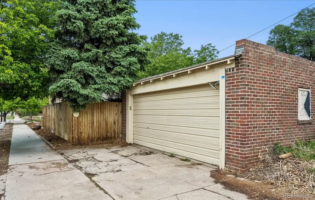 1400 Elm Street Denver CO 80220