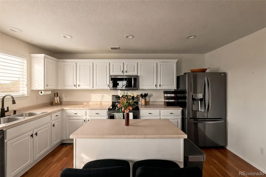 19338 E Dickenson Place Aurora CO 80013
