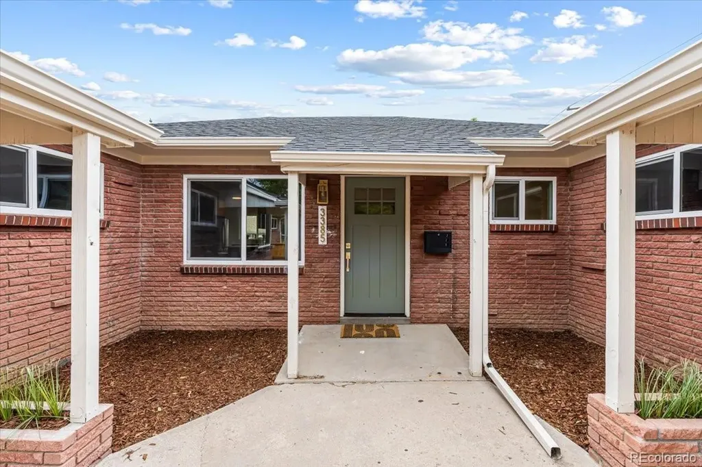 3385 N Kearney Street Denver CO 80207