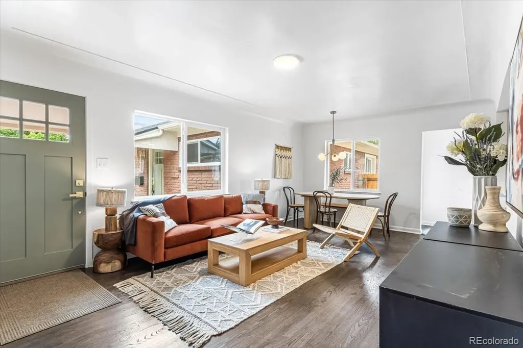 3385 N Kearney Street Denver CO 80207