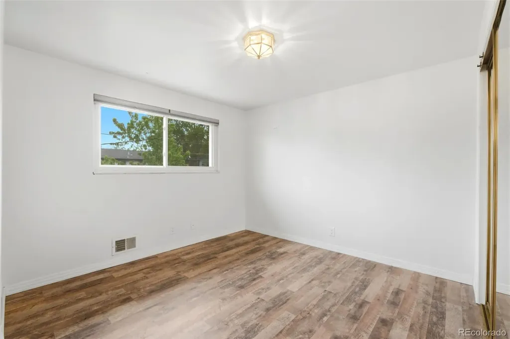 11471 Downing Street Northglenn CO 80233