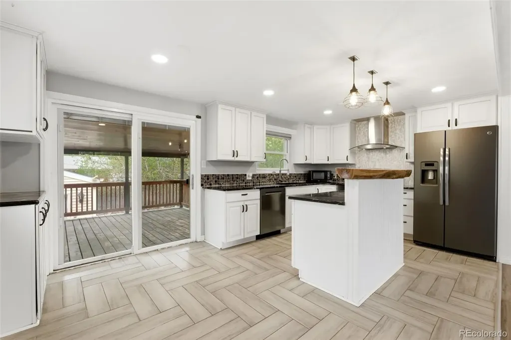 11471 Downing Street Northglenn CO 80233
