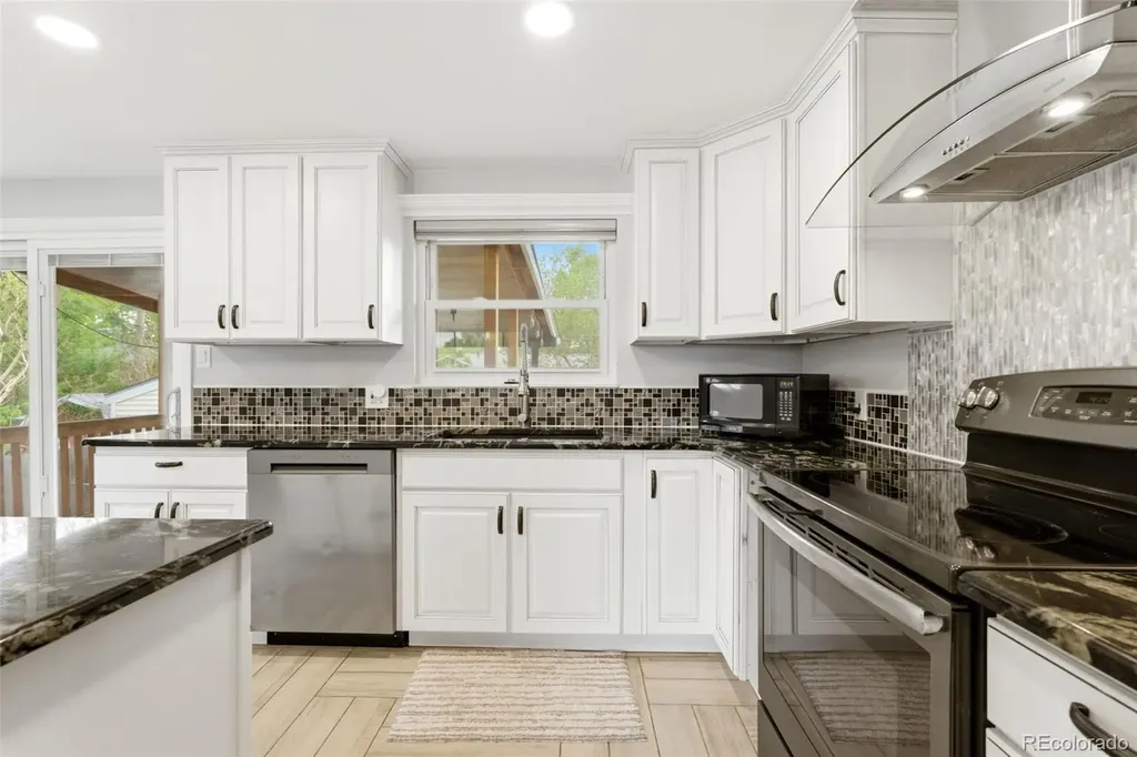 11471 Downing Street Northglenn CO 80233
