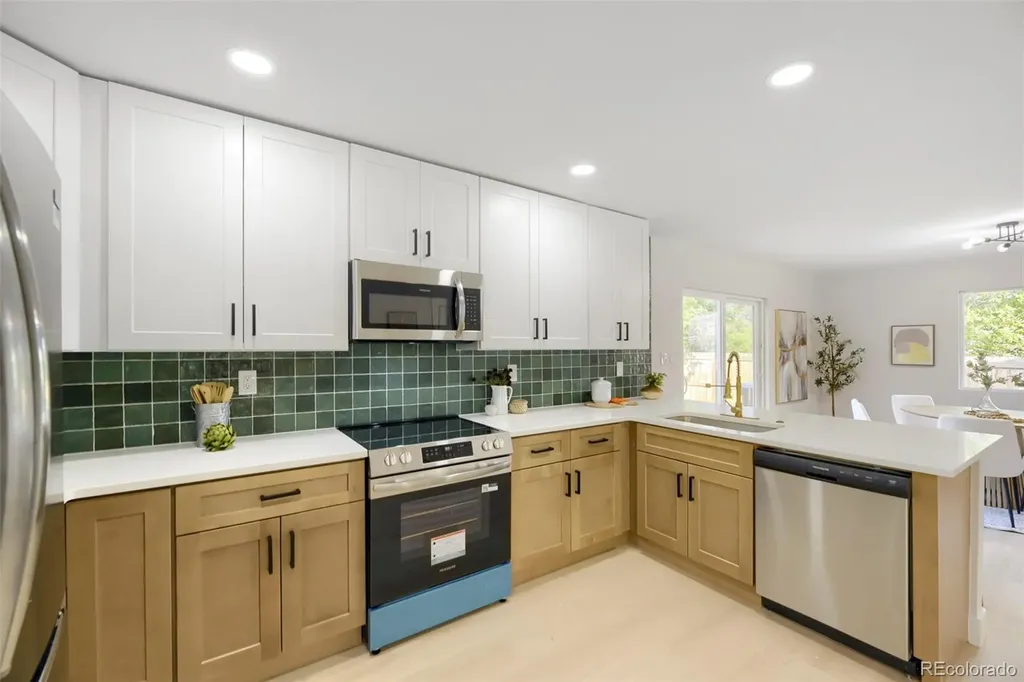 6177 W 65th Avenue Arvada CO 80003