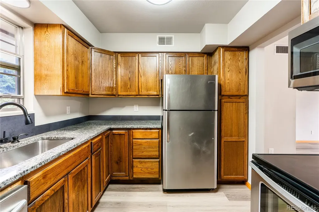 2902 Airport Road Colorado Springs CO 80910