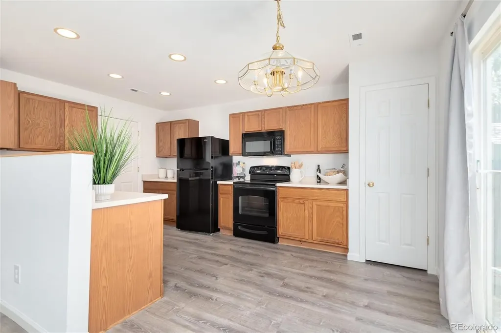 10655 Forester Place Longmont CO 80504