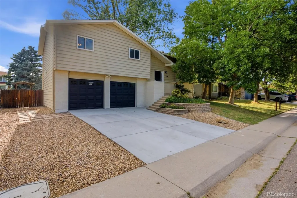 7019 S Allison Way Littleton CO 80128