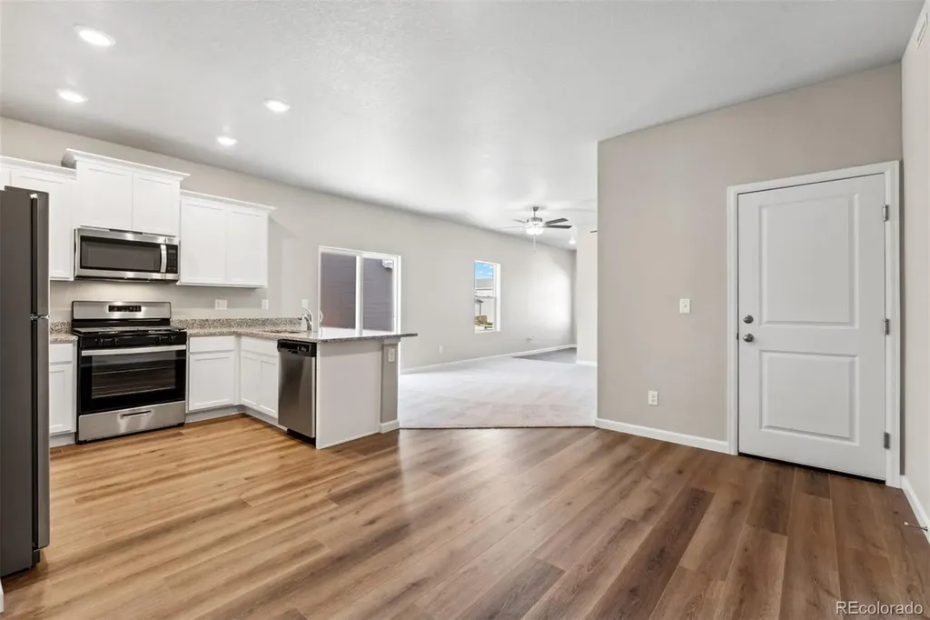 7329 Crystal Avenue Frederick CO 80530