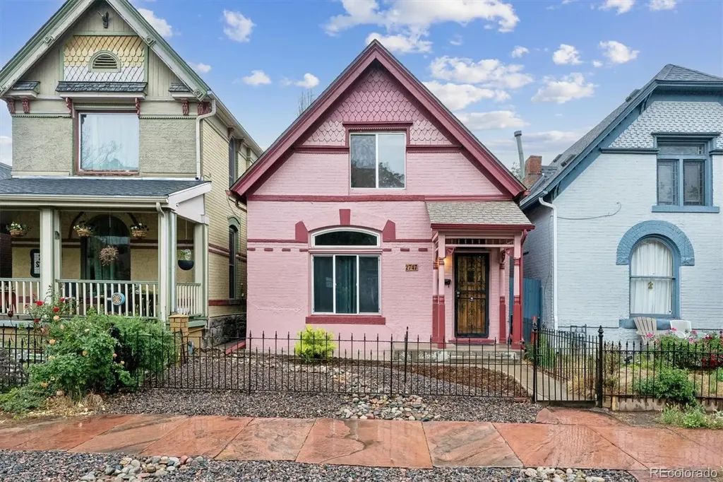 2747 Stout Street Denver CO 80205