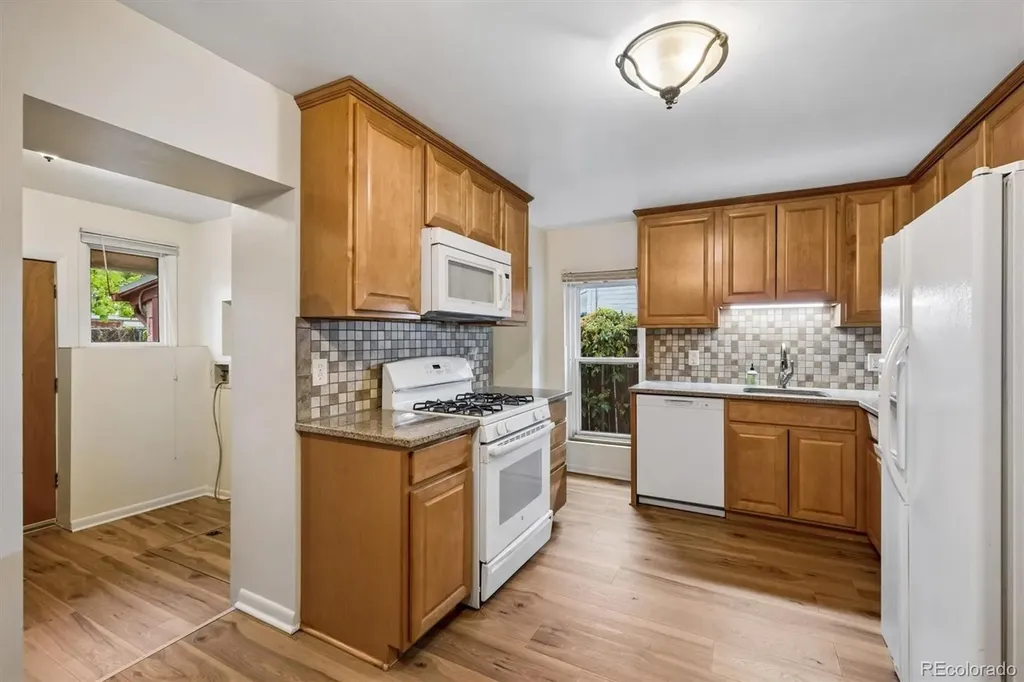 2747 Stout Street Denver CO 80205
