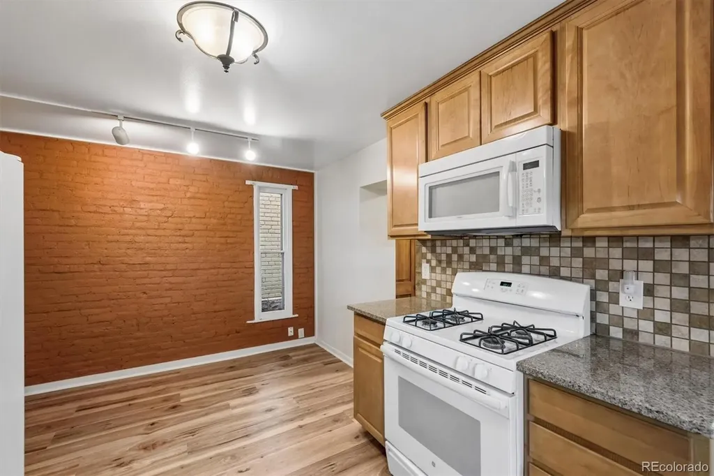 2747 Stout Street Denver CO 80205