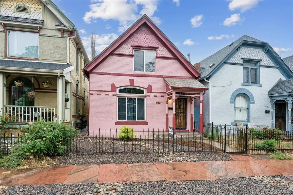 2747 Stout Street Denver CO 80205
