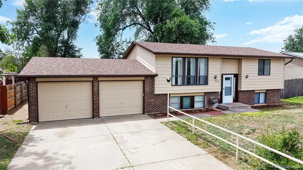 1002 Longview Drive Fort Lupton CO 80621