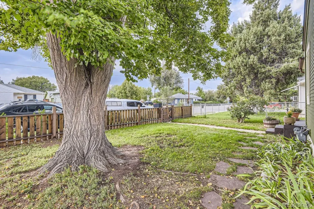4406 S Logan Street Englewood CO 80113