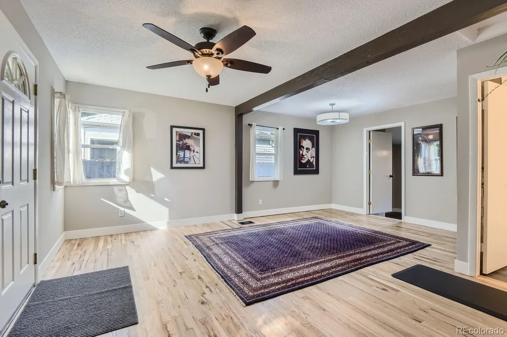 4406 S Logan Street Englewood CO 80113