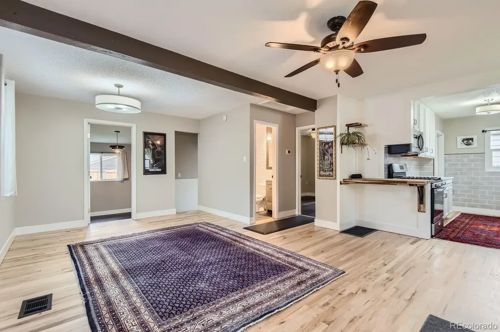 4406 S Logan Street Englewood CO 80113