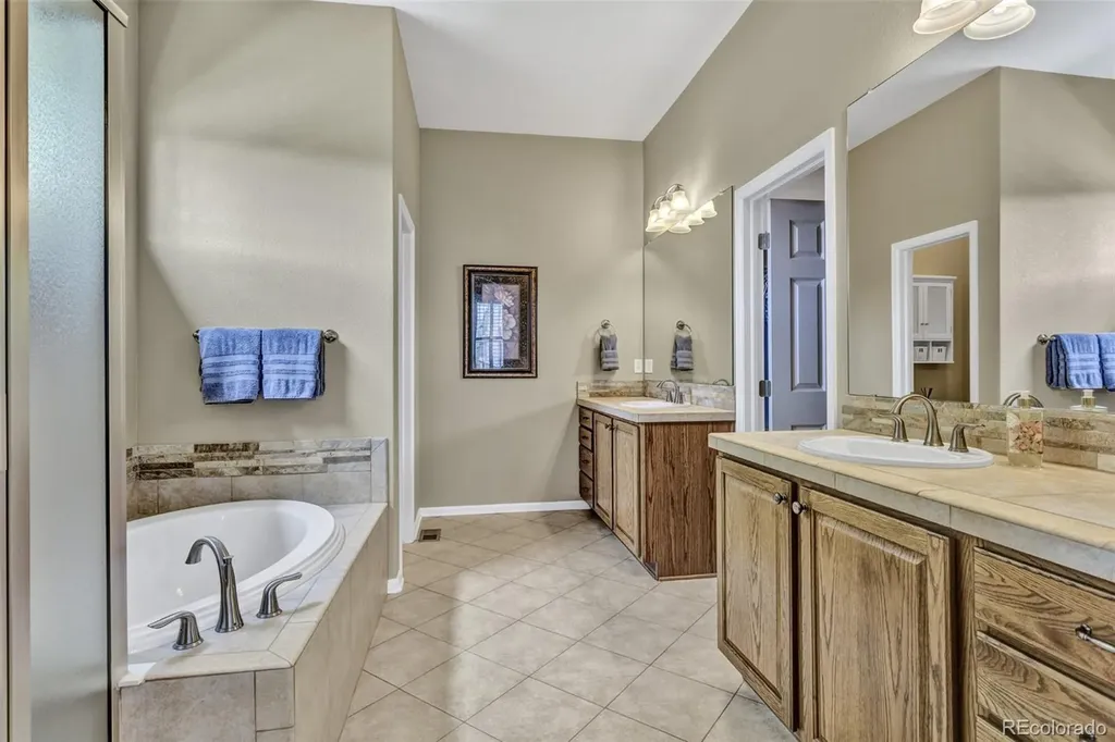 344 N De Gaulle Court Aurora CO 80018