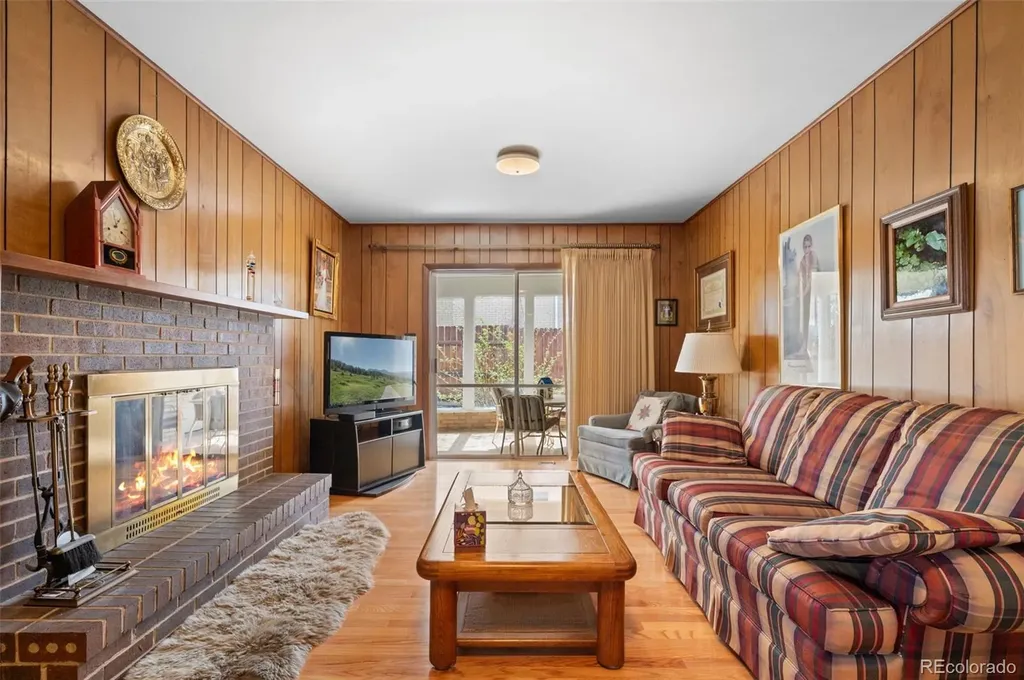 398 Uvalda Street Aurora CO 80011