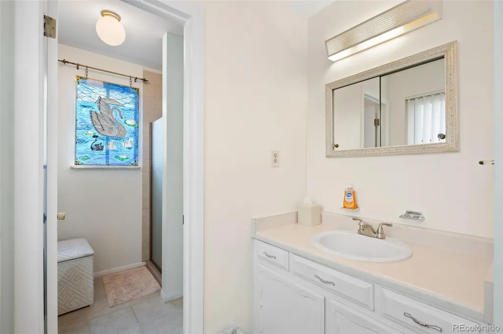 398 Uvalda Street Aurora CO 80011