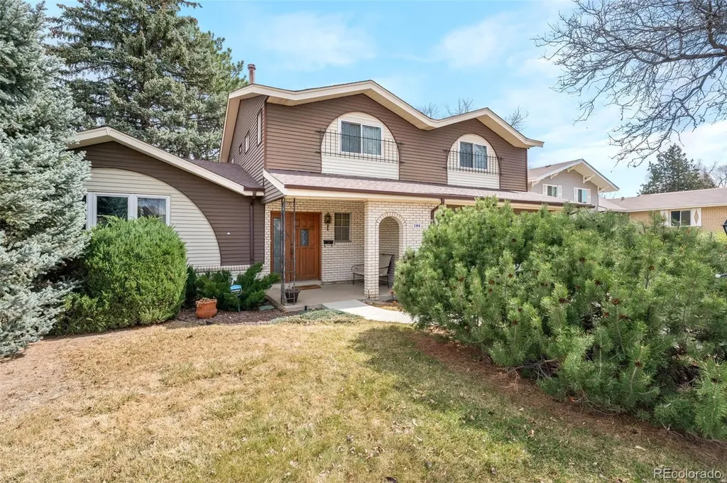 398 Uvalda Street Aurora CO 80011