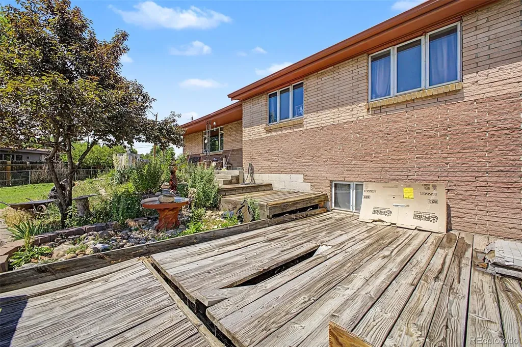 5870 Nelson Court Arvada CO 80004