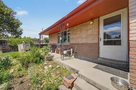 5870 Nelson Court Arvada CO 80004