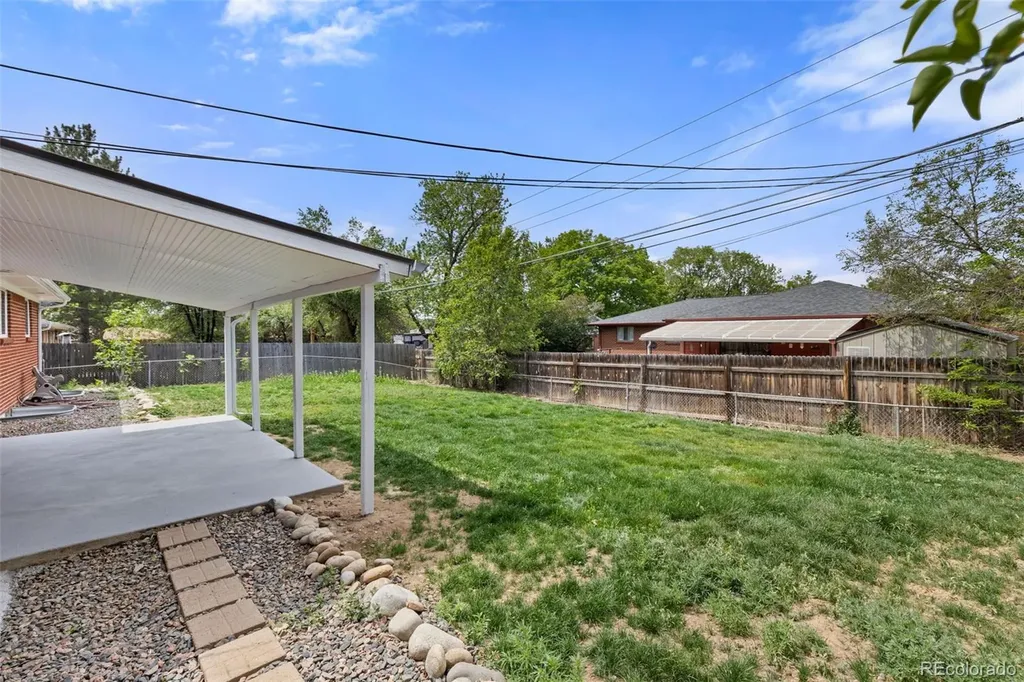7011 Beacon Way Westminster CO 80030